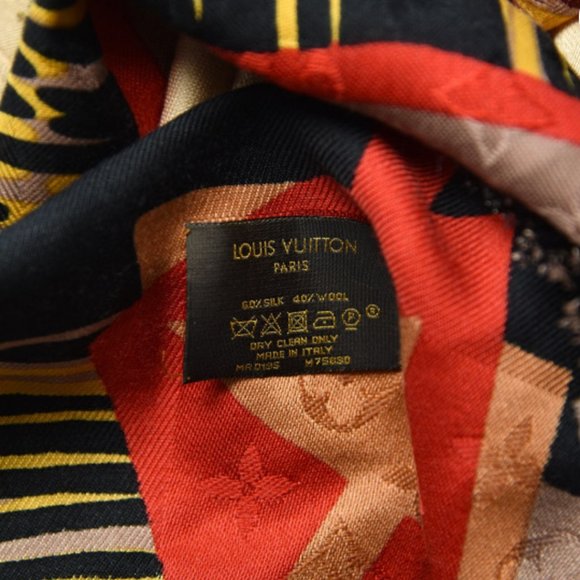 LOUIS VUITTON Wool Silk Jungle Fever Shawl - Picture 3 of 3
